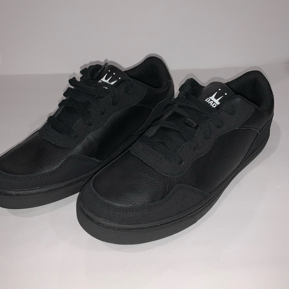 DADA SUPREME MEN'S SNEAKERS Bk SIZE 
9.5 (ITEM#16)